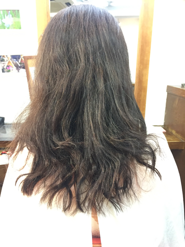和装のヘアセットの定番の夜会巻きでウットリ 綺麗な夜会は襟足できまる