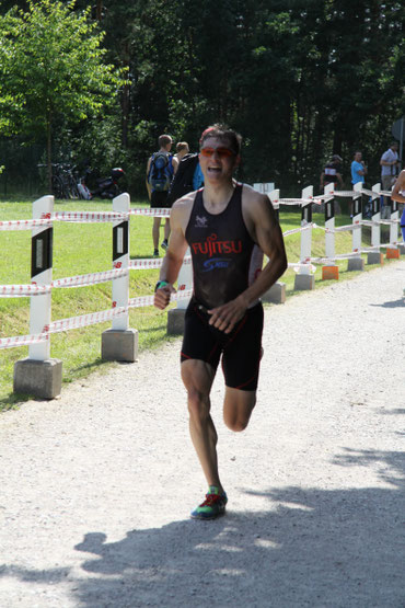 Dominik Sowieja Schlussspurt 2. Triathlonbundesliga Rothsee.