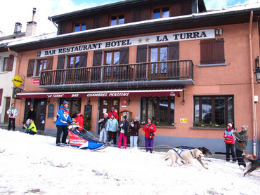 La Grande Odyssée arrivée à Termignon 2016 - Auberge La Turra