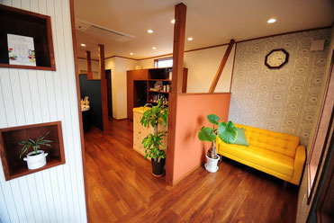 越前市にある美容室アンエイトです。カットとヘッドスパを得意としアンチエイジングをコンセプトにメニュー展開をしております。以前はヘアー＆リラクゼーションクローバーで8年間勤めており、独立してアンエイトをH28.８月にオープンすることができました。