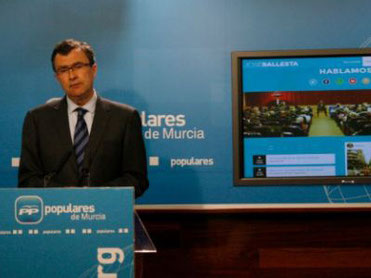 Ballesta propone sacar los plenos a La Glorieta para propiciar un Ayuntamiento abierto y transparente