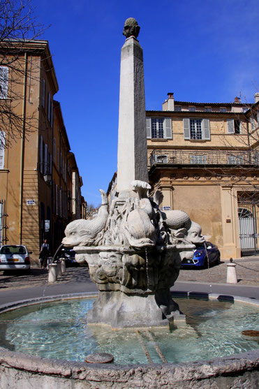 Bild: Fontaine des 4 Dauphins in Aix-en-Provence