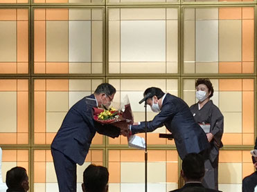 五代目会長 新開精治様