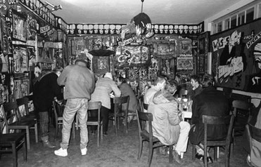 Cafe i "Umweltbibliothek" i Prenzlauer Berg
