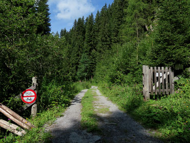 Wanderweg entlang der Rosanna