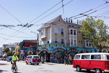 Blick ins farbenfrohe Haight Ashbury in San Francisco. Foto: PR/Global Spot GmbH
