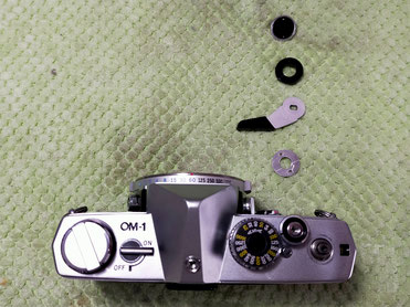 Olympus OM-1のメンテナンス - フィルムカメラ修理のアクアカメラ