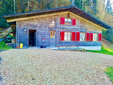 Neue Schnitzel bei unserem Clubhaus 