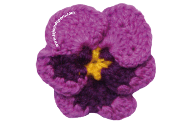 Como tejer una flor de pensamientos (pansy flower) a crochet