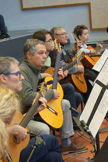 Ecole de musique EMC à Crolles - Grésivaudan : concert des guitaristes Les Arpèges.