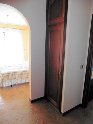 1. Einbauschrank