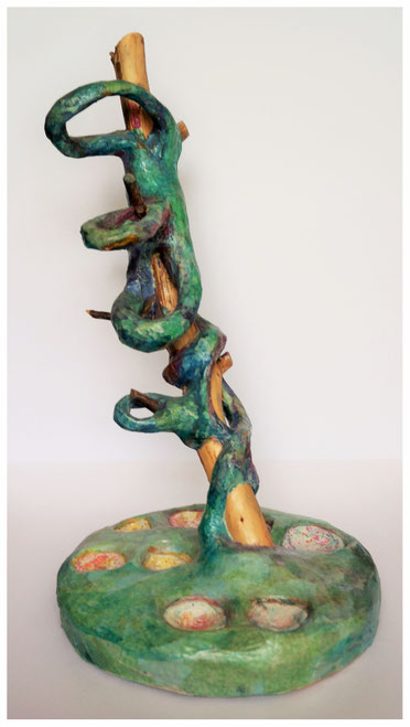 Objekt , mixed media, Naturmaterialien, Gips und Pappmachee,2013