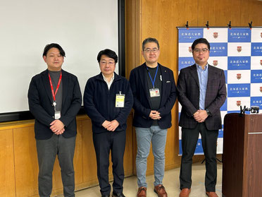 原田塾長と講師の小野さん・留目さん・星島さん