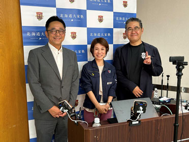 原田塾長と講師の宮川さん、池田さん