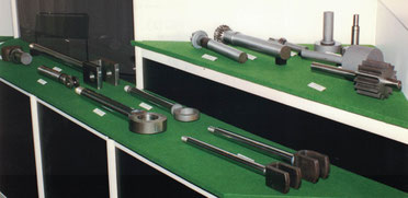 As a job shop we manufacuture batches, for which the procurement of a bespoke friction welding machine would not be profitable. Apart from steel-steel connections we can also produce dissimilar material combinations.