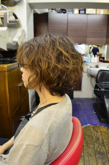 癖毛は活かす方がいい??それとも縮毛矯正して無くす方が良い?