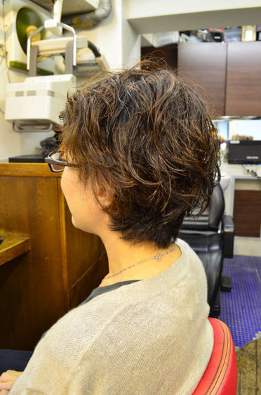 癖毛は活かす方がいい??それとも縮毛矯正して無くす方が良い?