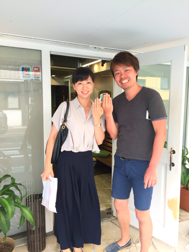横浜の無責任美容師☆アホ毛で嘆いている彼女に、パーマで可愛い笑顔