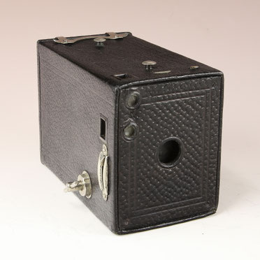 KODAK No 2 Brownie Camera 1901-1933 © engel-art.ch
