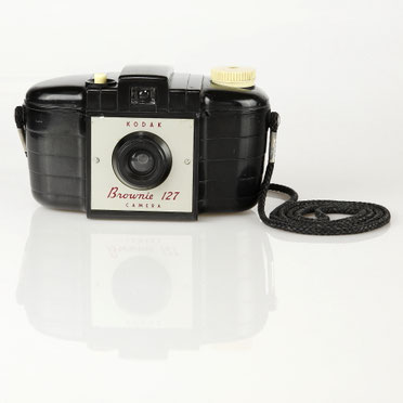 KODAK Brownie 127 1953-1959 © engel-art.ch