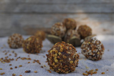 Blütenpollen Energyballs