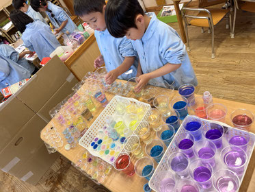 少しずつ色が違う!?