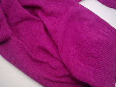 Stoffnummer UPW22 dickerer Wollstoff, Wollstrick (80% Wolle)