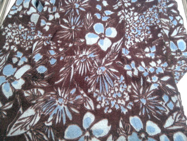 Stoffnummer UPW19 Wollstoff unelastisch (100% Wolle)