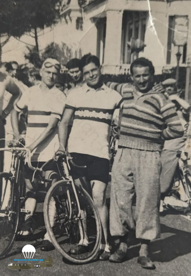 François MAUGERI au centre avec deux amis, à Draguignan dans les années 40.