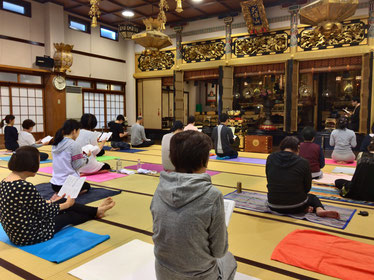 専念寺　寺ヨガ