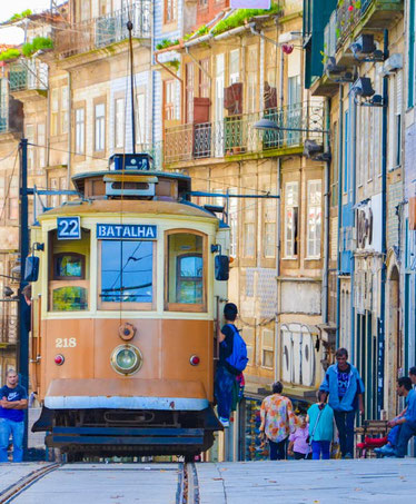 old-tram-tour-porto-best-things-to-do