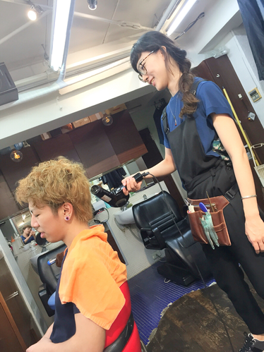 横浜の無責任美容師☆奥条勇紀☆YUME-YUIの髪の毛の乾かし方は・・・こんな適当な顔で(-ω-)/