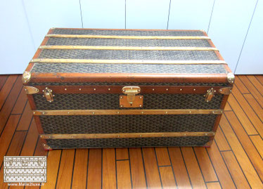 Malle courrier ancienne Goyard