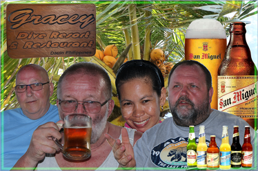 Prost, v.l.n.r. Bernhard, Andreas, Jessie+Udo, mit San Miguel Bier!