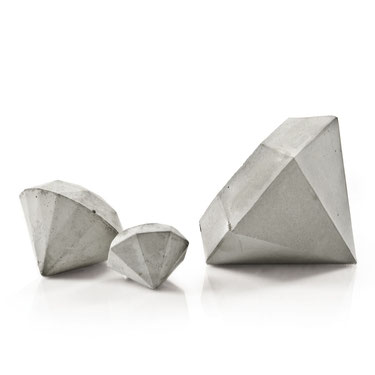 Concrete Diamond Sculpture Set of 3 by PASiNGA