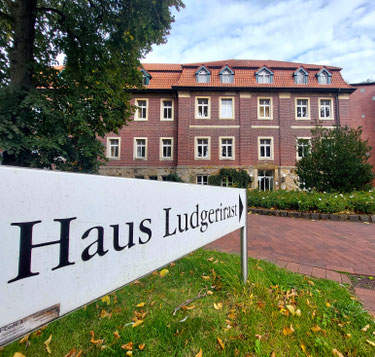 Haus Ludgerirast Benediktiner Abtei Gerleve, Kloster Seminar Klang, Meditation und Entspannung Michaela Brinkmeier Dozentin