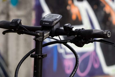 Das Bosch Intuvia e-Bike Display liefert die wichtigsten Fahrdaten im Überblick und ist gut lesbar