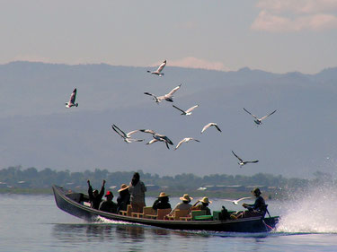 Auf dem Inlesee in Burma