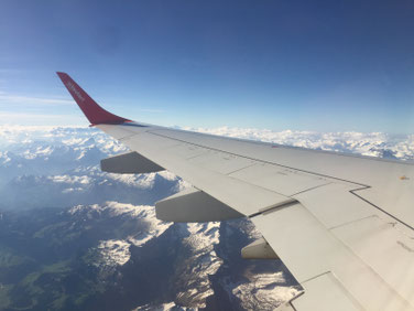 機内からのアルプス山脈