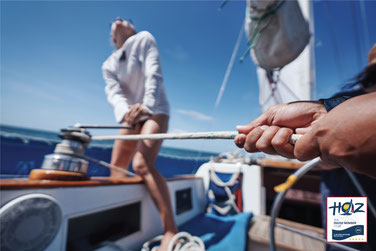Seglerin setzt Segel – HOZ INSIDE MEMBER CLUB™ Ausbildung & Praxis