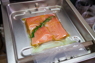 Vacuum packed salmon - IB-Foodmachines.com