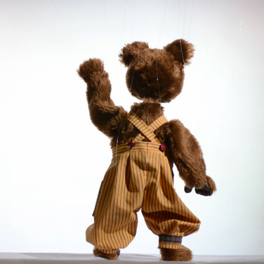 Marionette Bär, namens Urs Petz
