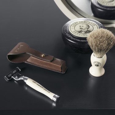 Voor snor & baardproducten kijk in onze webshop in ' The best of Barber '