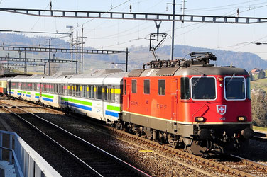 Bahnfoto Schweiz SBB Re 4/4II P.Trippi 