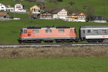 Bahnfoto Schweiz SBB Re 4/4II P.Trippi 