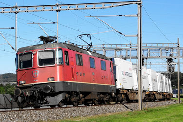 Bahnfoto Schweiz SBB Re 4/4II P.Trippi   