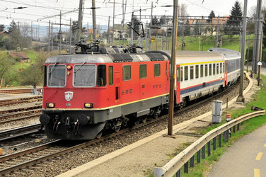 Bahnfoto Schweiz SBB Re 4/4II P.Trippi 