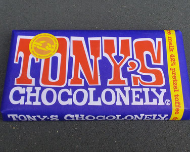 Tony-chocolonely-dondere-melk-pretzel-toffe-review-ervaring