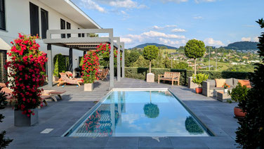 Piscine, pergola bioclimatique - Résidence Bellevue Lutry