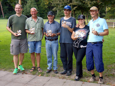 2.Sascha + Tom (TC St. Leon), 1. Albrecht + Phillip (TV Neuthard), 3. Yvonne + Timo (TC St. Leon)